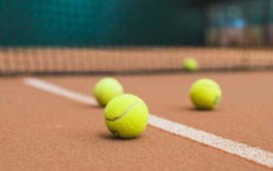 What is the basic rules of tennis
